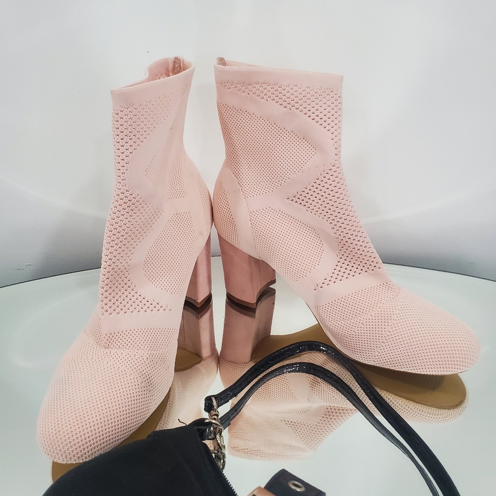 Bratz pink boots